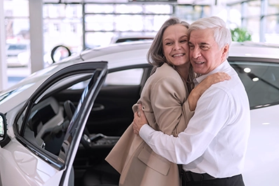 cotizar seguro de auto para adultos mayores
